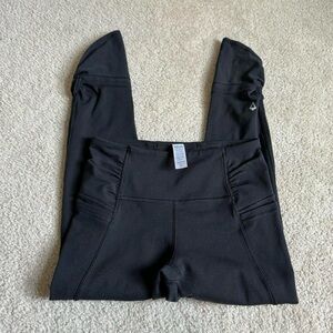 Ivivva by LuluLemon Girls Black Cropped Leggings